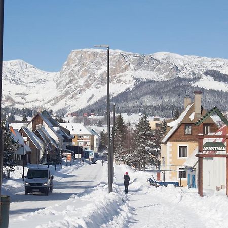 Monte Pino Lux Apartments Zabljak  Bagian luar foto